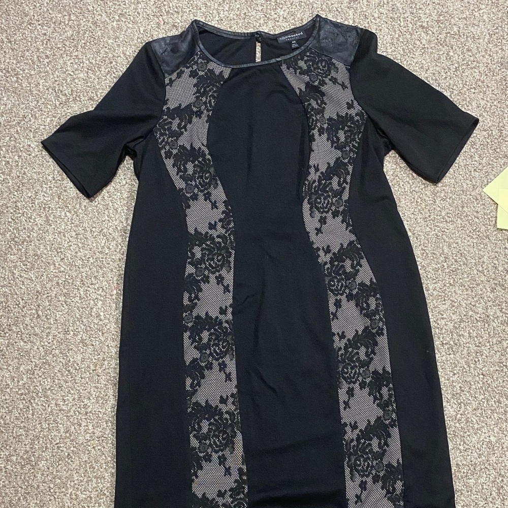 Elegant Black Lace Panel Dress